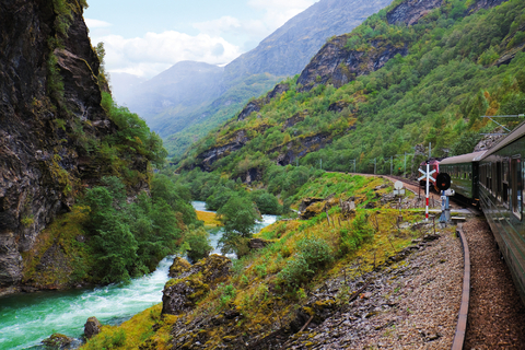 Fjorde, Gletscher, Königsschlösser