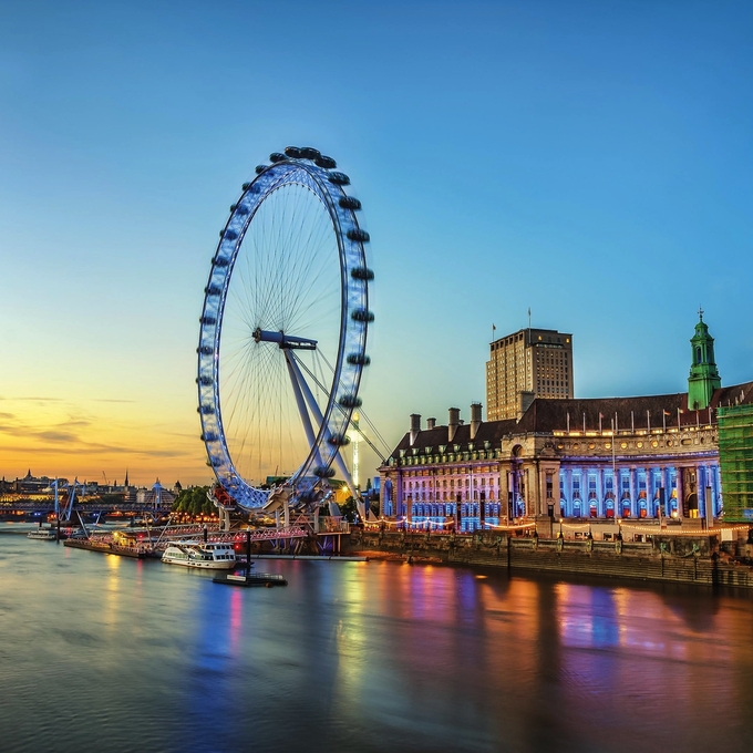 Christmas Shopping in London