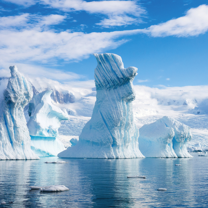 Von Hamburg in die Antarktis und zu den Chilenischen Fjorden