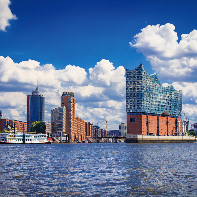 Impressions of the Elbe – From the Coast to the Capital